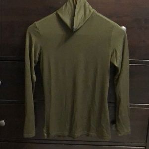 UNIQLO Heat Tech Turtleneck